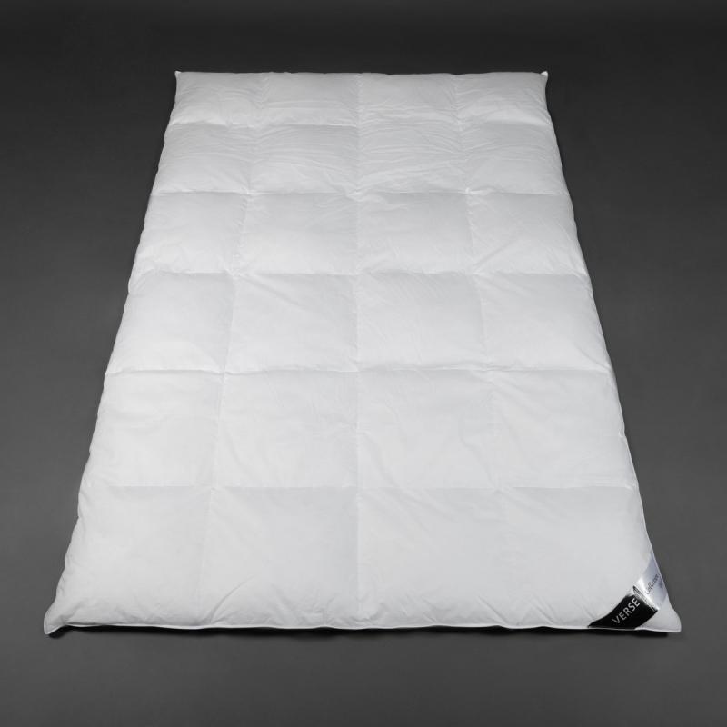Daunendecke Verse Collection Black - Ganzjahresbett warm  Kammern je nach Größe